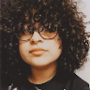 Meet your Posher, Elisa ivette